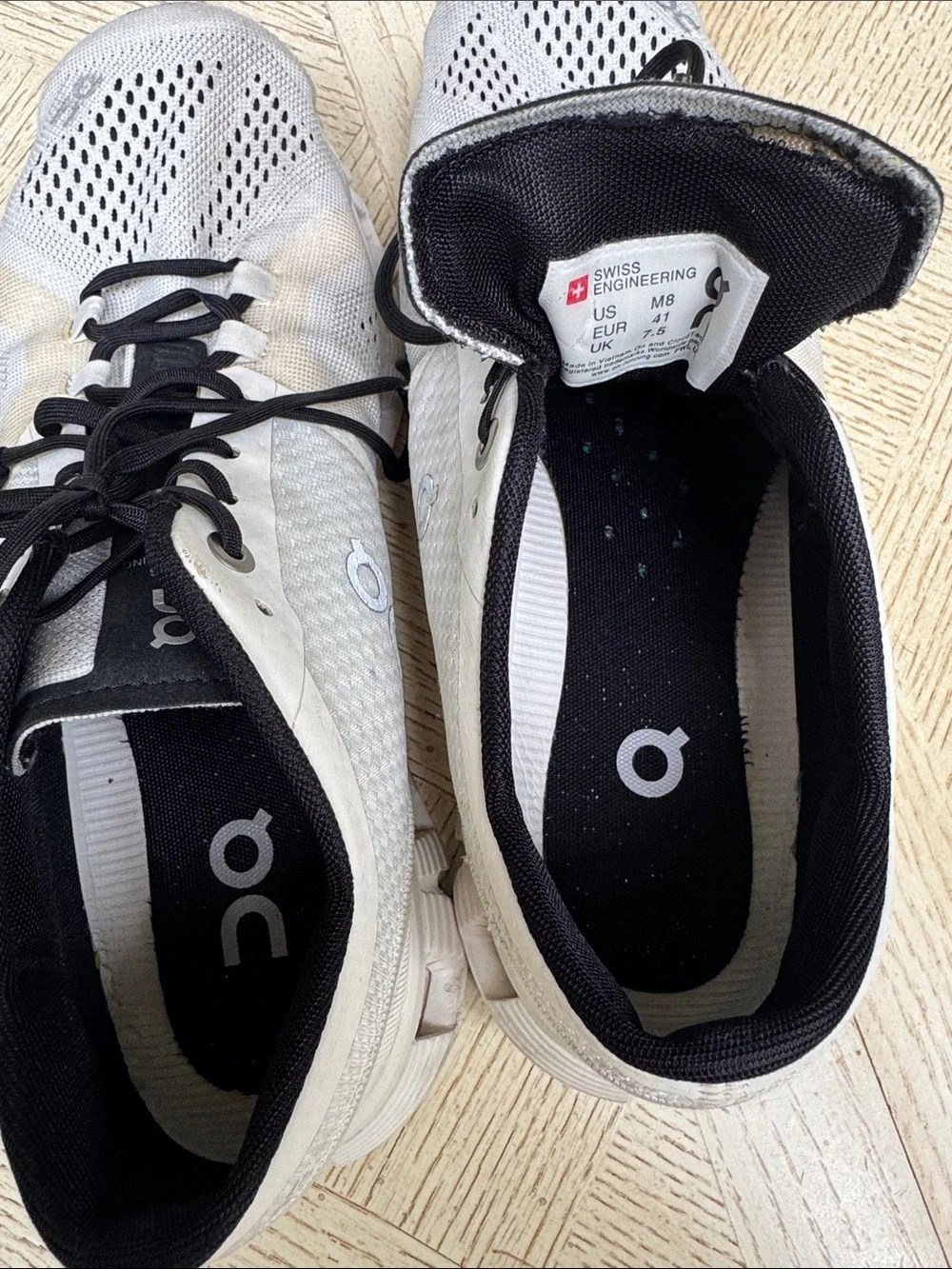 On Cloud X Cloudtec Helios White & Black Running Sneakers - Men’s 8 - Picture 4 of 5